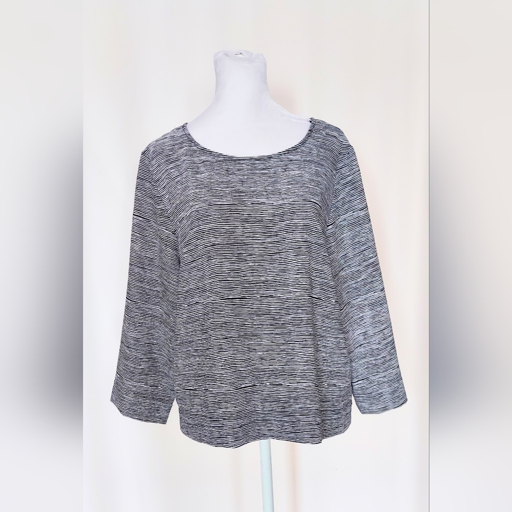 Jasmine & Juliana Size Large Long Sleeve Top Black White